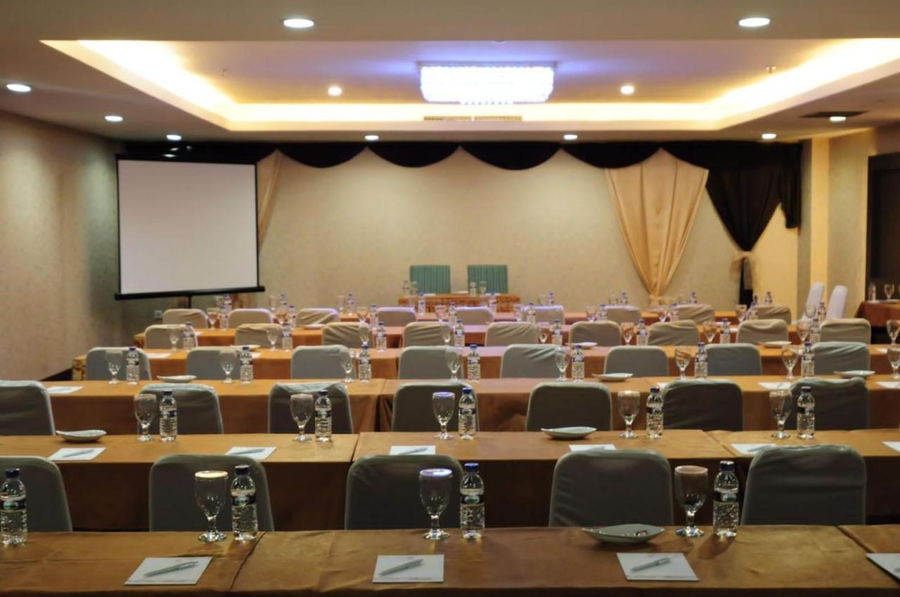 Asialink Premier Karawang Zewnętrze zdjęcie