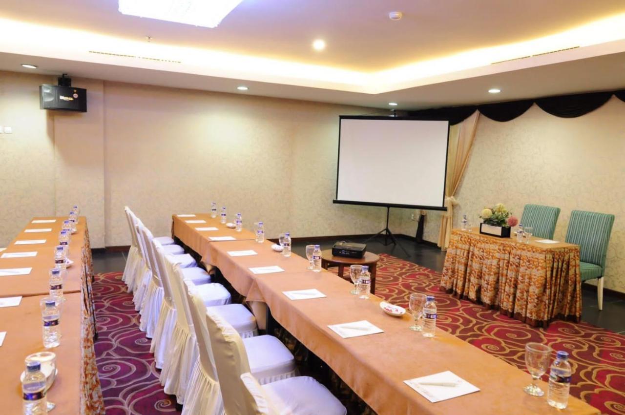 Asialink Premier Karawang Zewnętrze zdjęcie