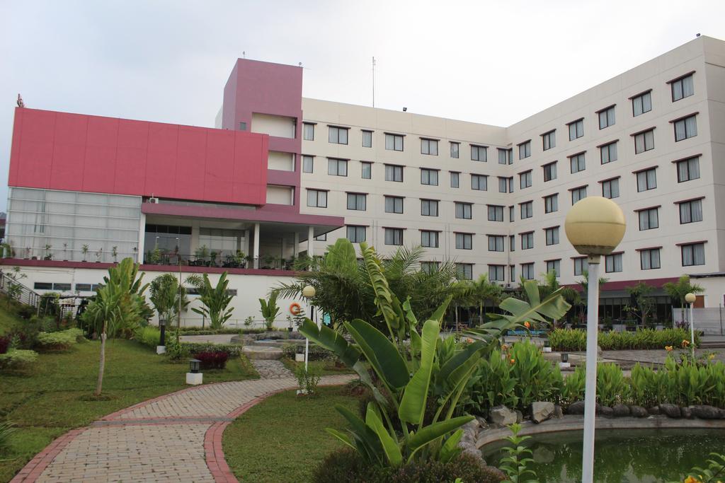 Asialink Premier Karawang Zewnętrze zdjęcie