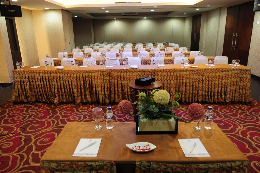 Asialink Premier Karawang Zewnętrze zdjęcie